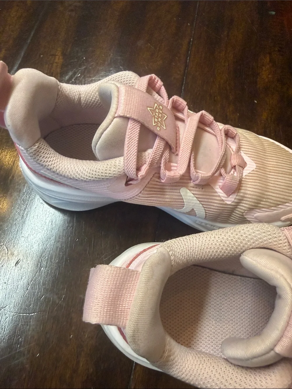 Nike Kids Light Pink Star Runner Athletic Sneakers
